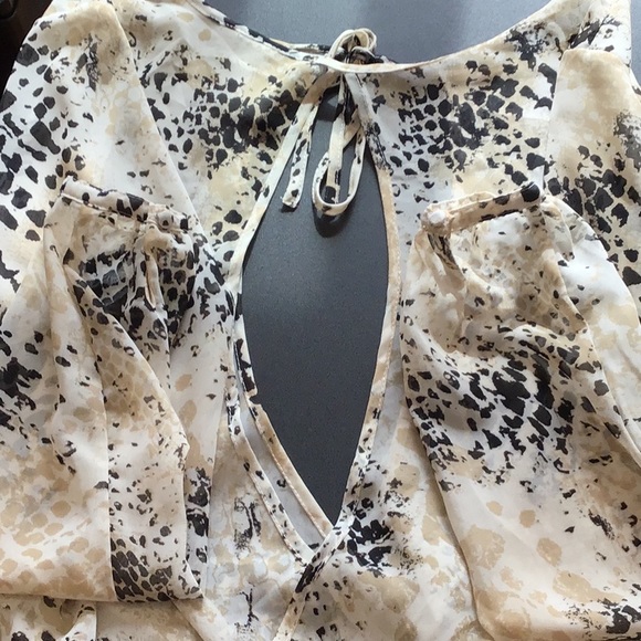 🐼Sold🐼 Open Front/Back Sheer Drawstring Blouse Sz M - Picture 2 of 3